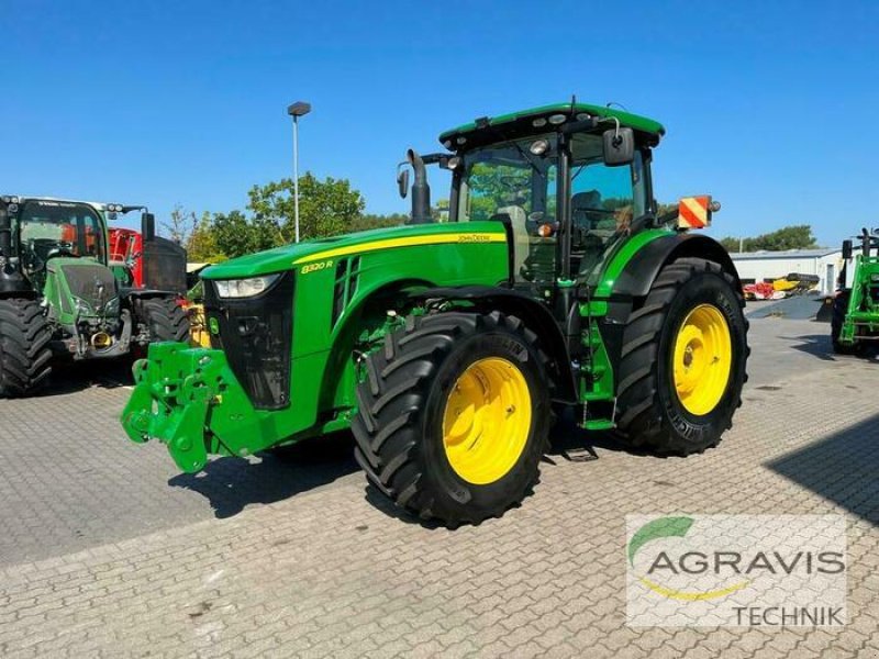 Traktor of the type John Deere 8320 R POWERSHIFT E23, Gebrauchtmaschine in Calbe / Saale