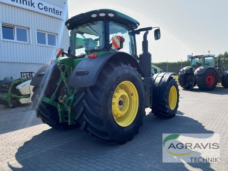 Traktor of the type John Deere 8320 R POWERSHIFT E23, Gebrauchtmaschine in Calbe / Saale (Picture 5)