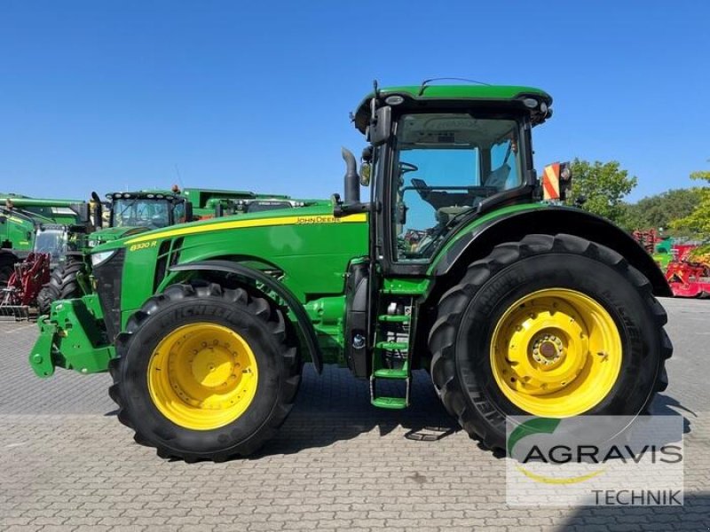 Traktor of the type John Deere 8320 R POWERSHIFT E23, Gebrauchtmaschine in Calbe / Saale (Picture 2)