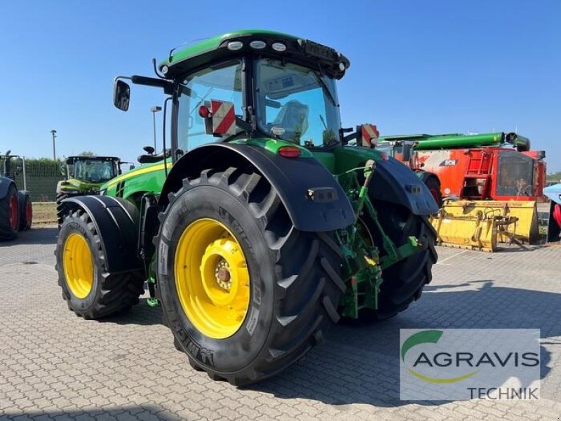 Traktor of the type John Deere 8320 R POWERSHIFT E23, Gebrauchtmaschine in Calbe / Saale (Picture 3)