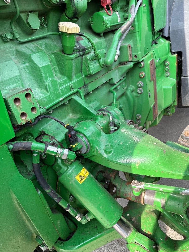 Traktor tip John Deere 8320 R, Gebrauchtmaschine in Liebenwalde (Poză 3)