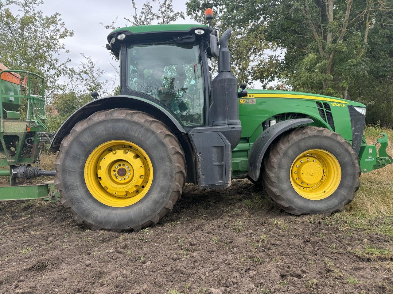 Traktor Türe ait John Deere 8320 R, Gebrauchtmaschine içinde Könnern (resim 4)