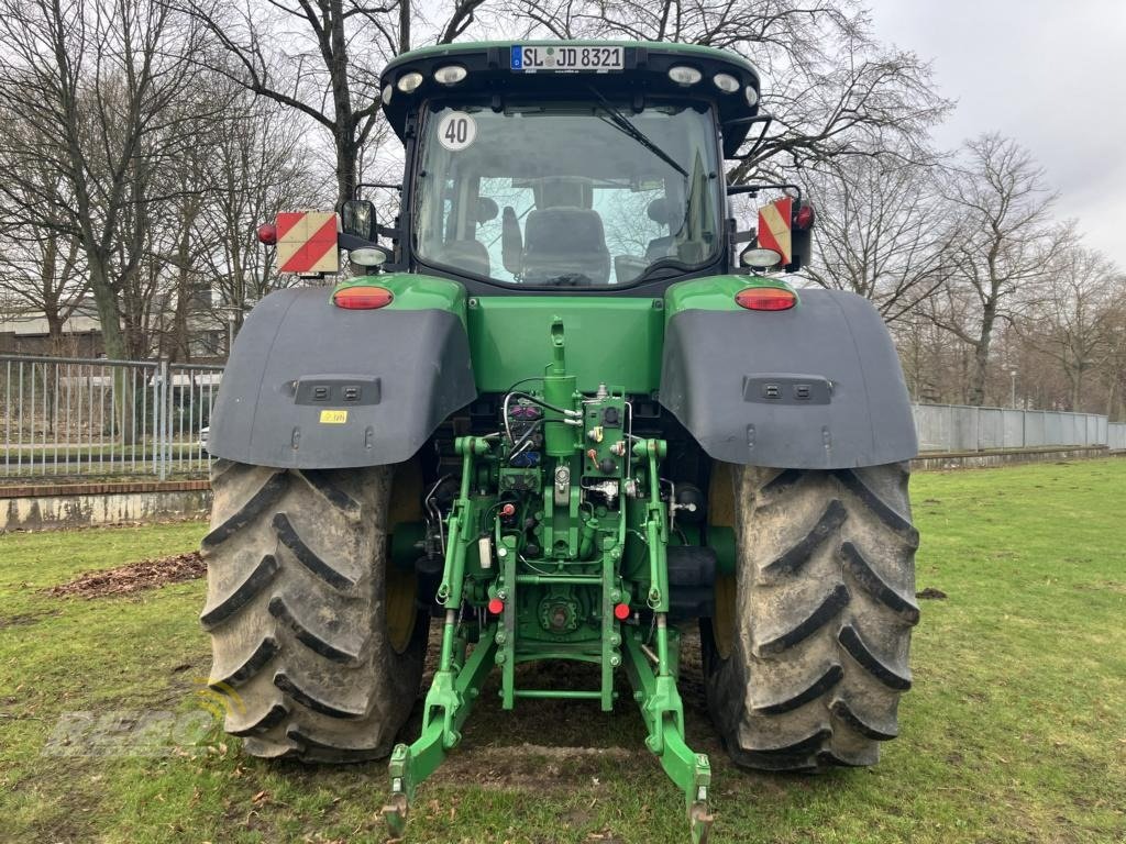 Traktor des Typs John Deere 8320 R, Gebrauchtmaschine in Lütjenburg (Bild 4)