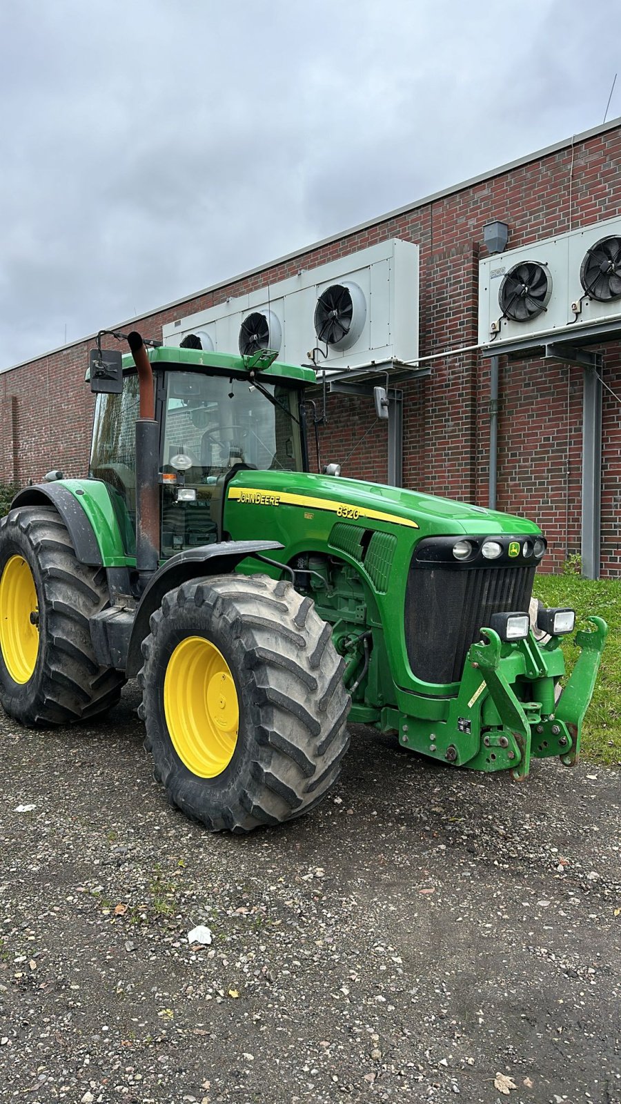 Traktor typu John Deere 8320, Gebrauchtmaschine w Husum (Zdjęcie 2)