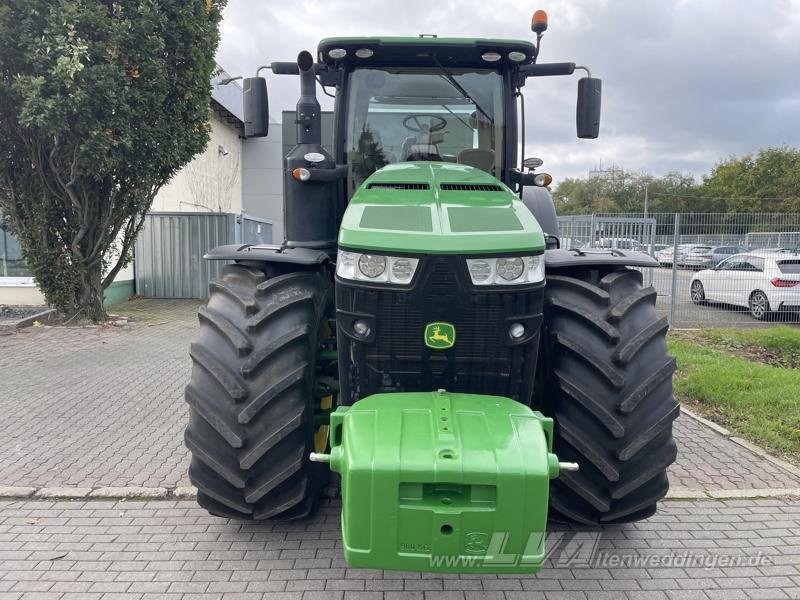 Traktor des Typs John Deere 8320R E23-PowerShift, Gebrauchtmaschine in Sülzetal OT Altenweddingen (Bild 3)