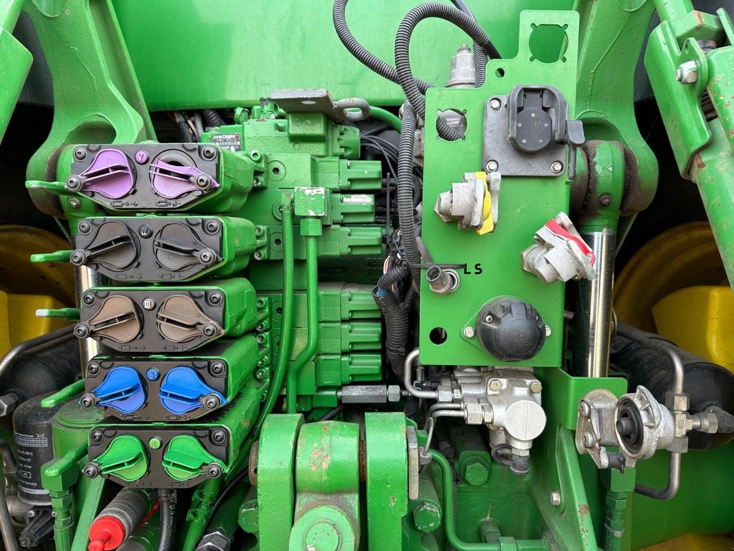 Traktor du type John Deere 8320R # e23, Gebrauchtmaschine en Liebenwalde (Photo 12)