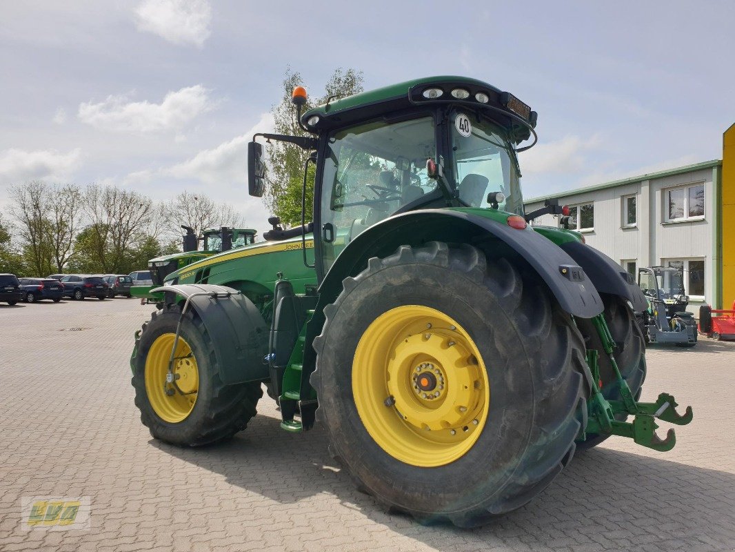 Traktor typu John Deere 8320R e23, Gebrauchtmaschine w Schenkenberg (Zdjęcie 9)