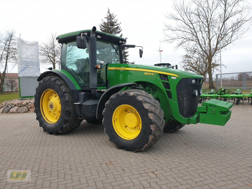 Traktor Türe ait John Deere 8320R PowrShift, Gebrauchtmaschine içinde Schenkenberg (resim 5)