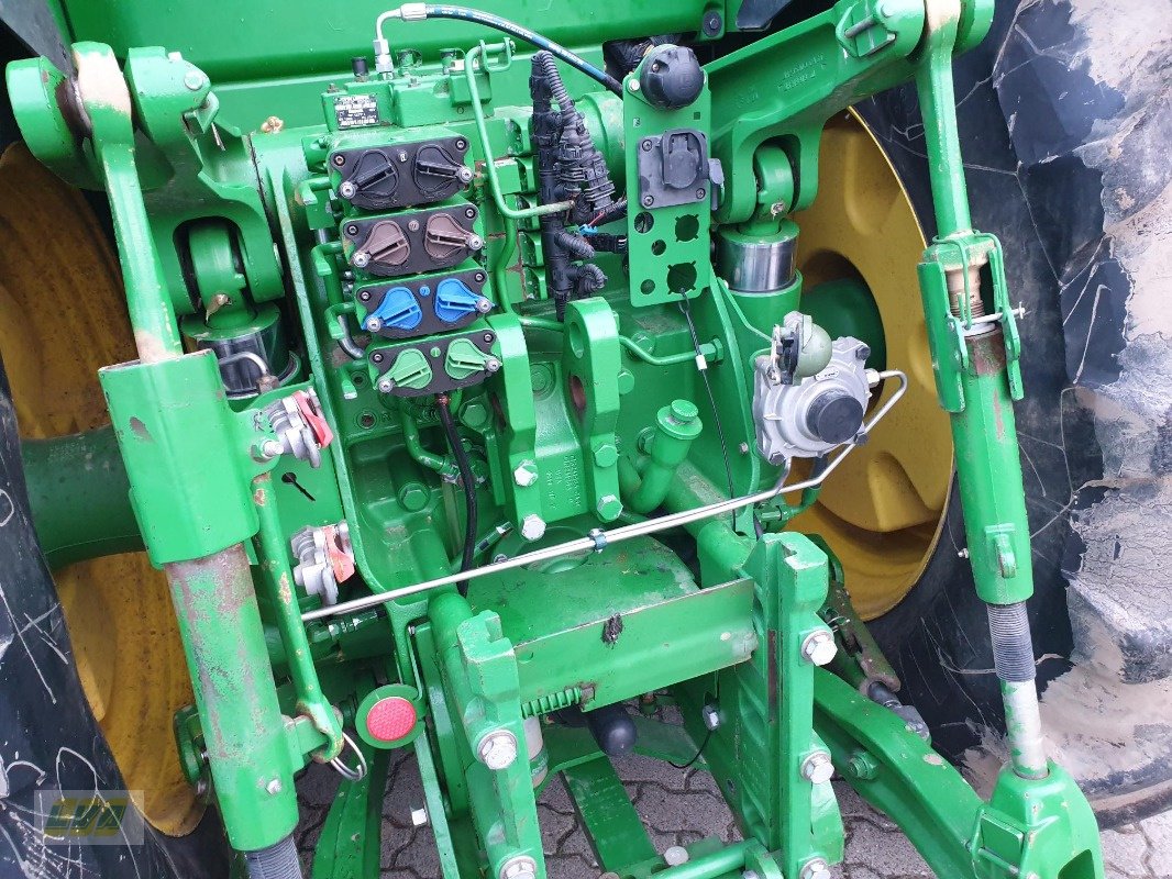 Traktor Türe ait John Deere 8320R PowrShift, Gebrauchtmaschine içinde Schenkenberg (resim 10)