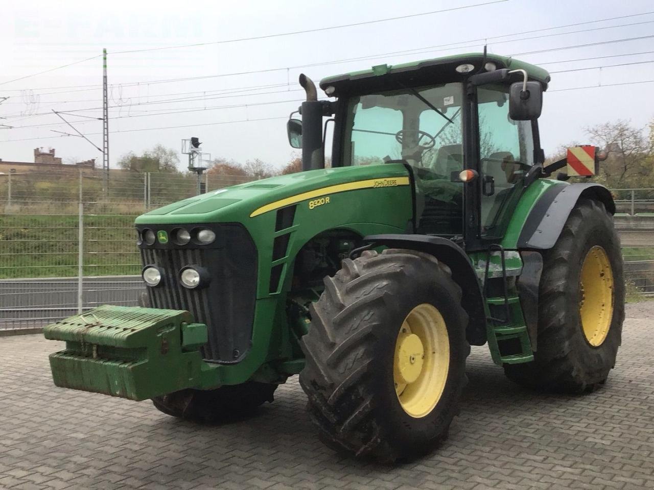 Traktor типа John Deere 8320R, Gebrauchtmaschine в Hamburg (Фотография 1)