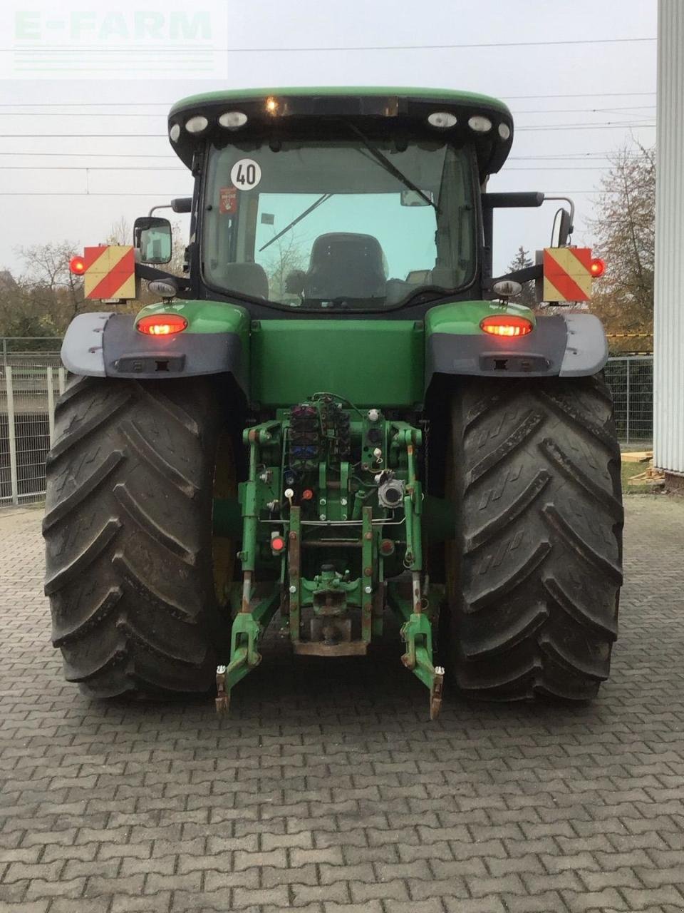 Traktor типа John Deere 8320R, Gebrauchtmaschine в Hamburg (Фотография 5)