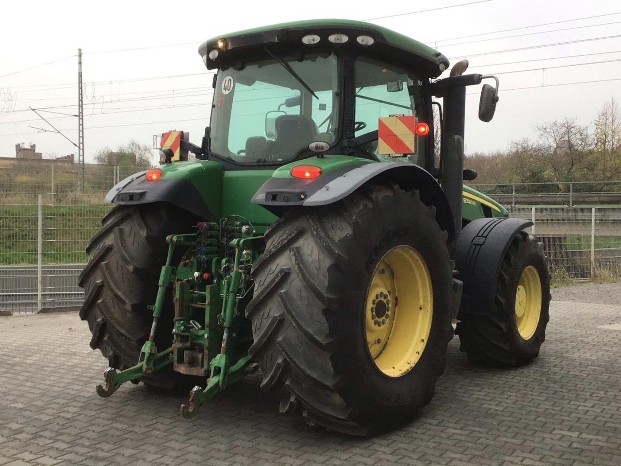 Traktor типа John Deere 8320R, Gebrauchtmaschine в Hamburg (Фотография 7)