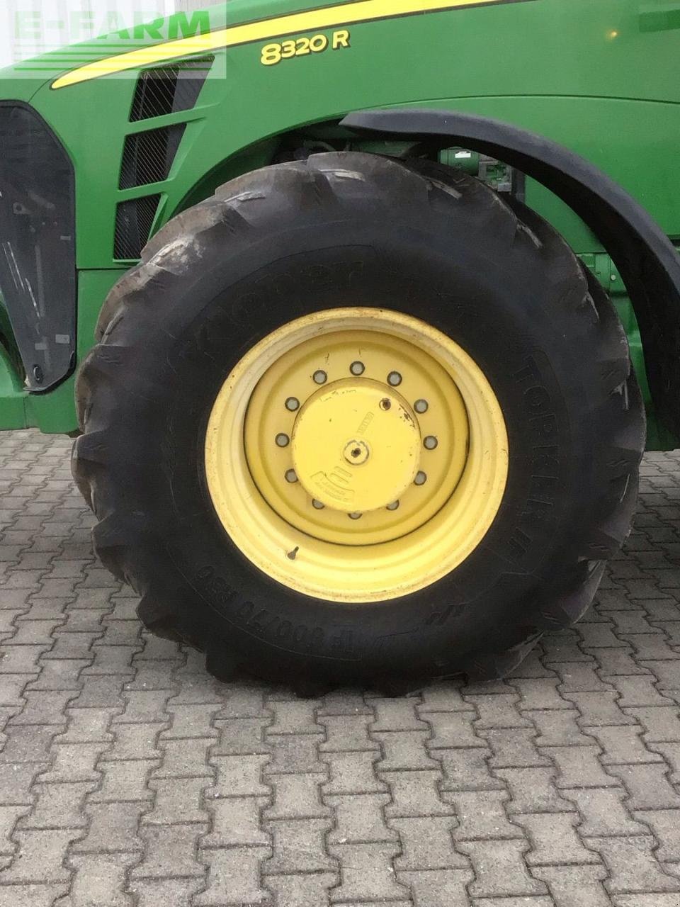 Traktor типа John Deere 8320R, Gebrauchtmaschine в Hamburg (Фотография 9)