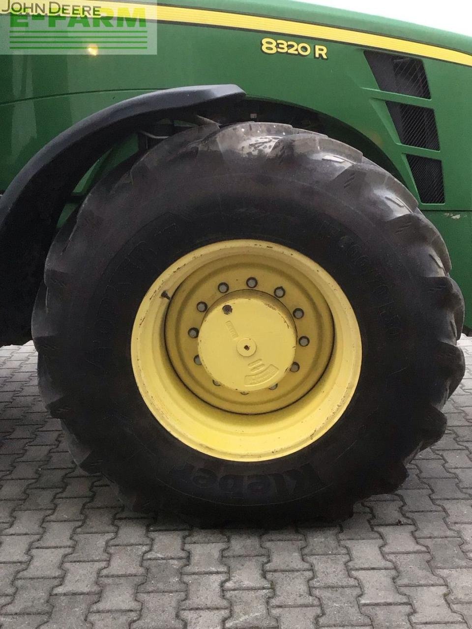 Traktor типа John Deere 8320R, Gebrauchtmaschine в Hamburg (Фотография 11)