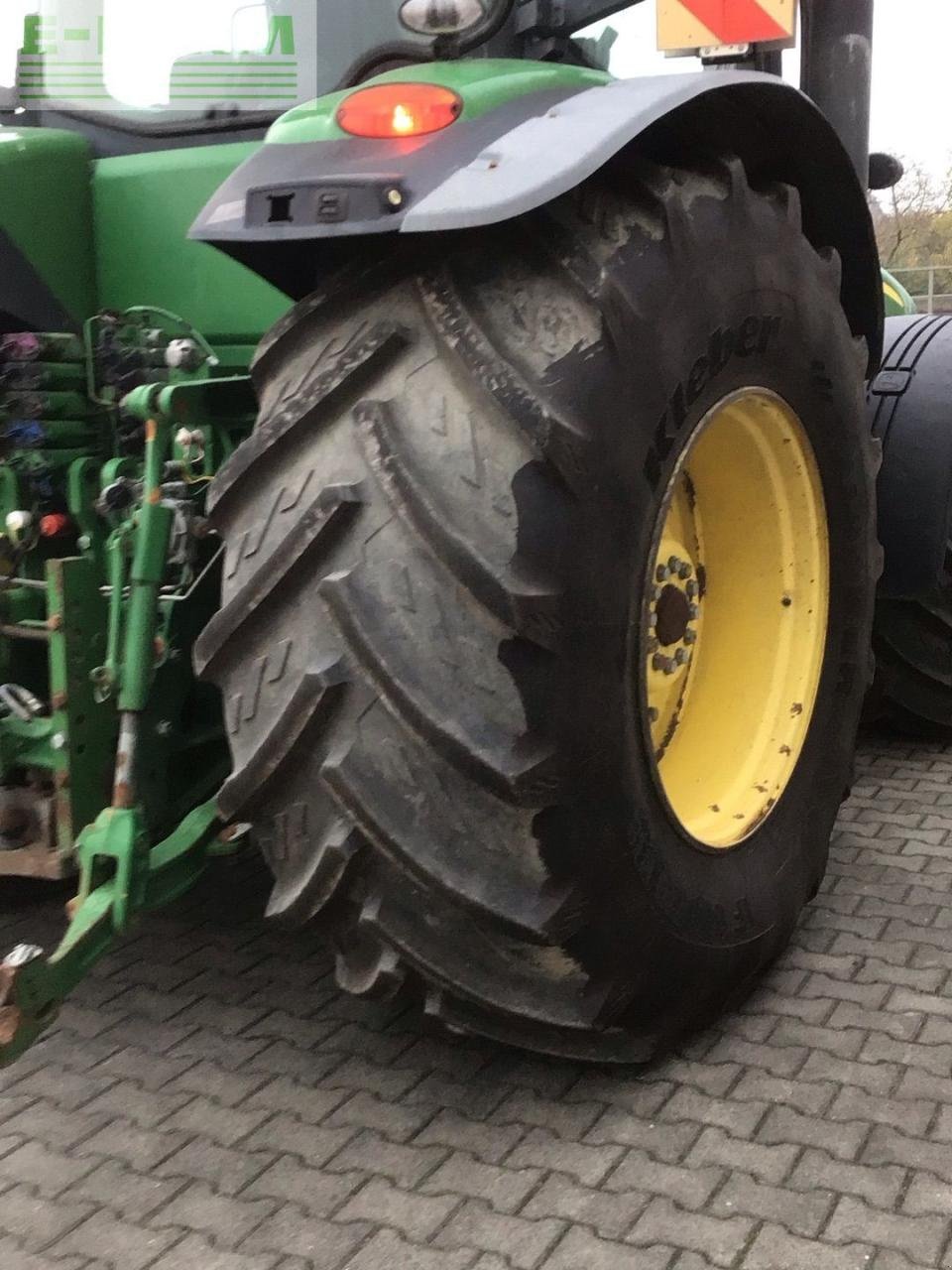 Traktor типа John Deere 8320R, Gebrauchtmaschine в Hamburg (Фотография 12)