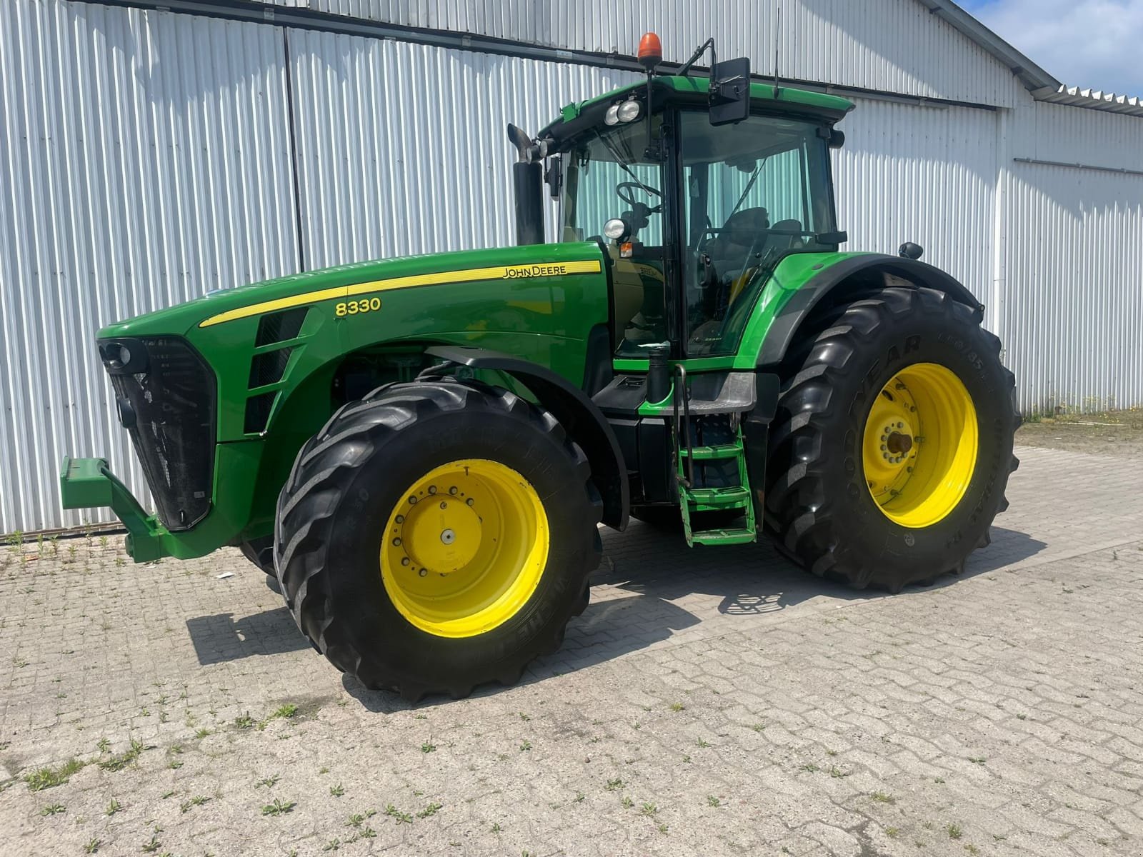 Traktor du type John Deere 8330 Power Shift, Gebrauchtmaschine en Dinklage (Photo 8)