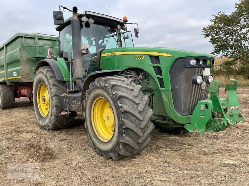 Traktor Türe ait John Deere 8330, Gebrauchtmaschine içinde Prenzlau