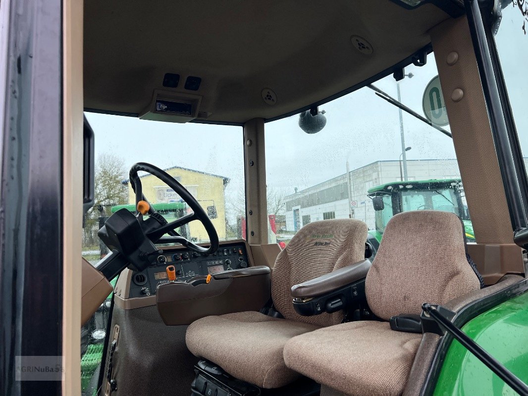 Traktor des Typs John Deere 8330, Gebrauchtmaschine in Prenzlau (Bild 17)