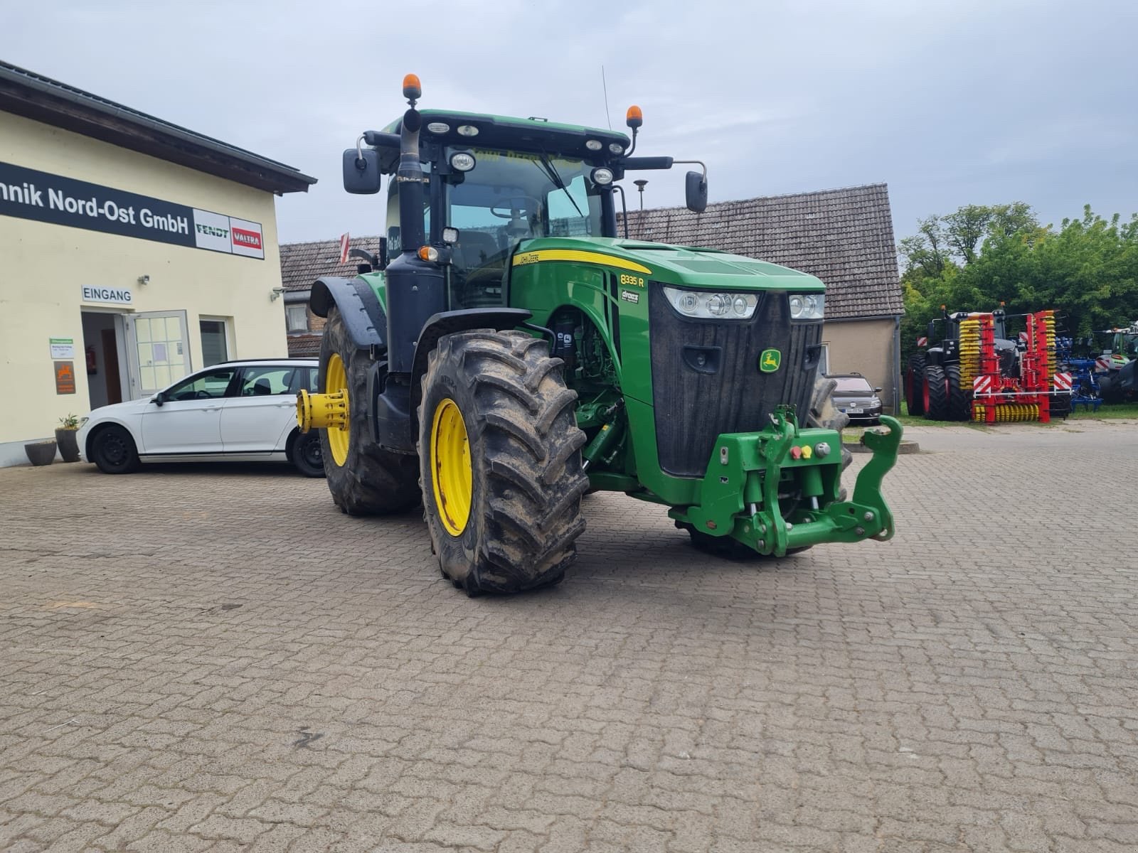 Traktor Türe ait John Deere 8335 R, Gebrauchtmaschine içinde Thürkow (resim 3)