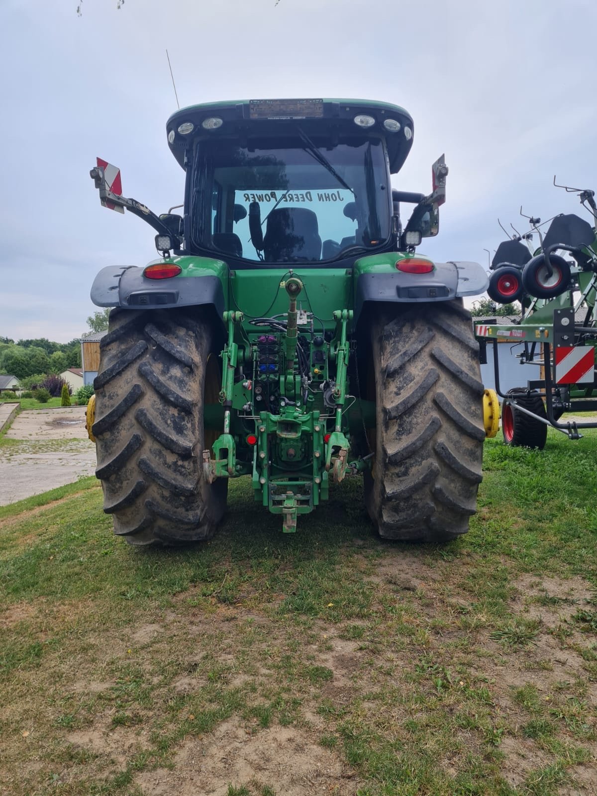 Traktor a típus John Deere 8335 R, Gebrauchtmaschine ekkor: Thürkow (Kép 6)