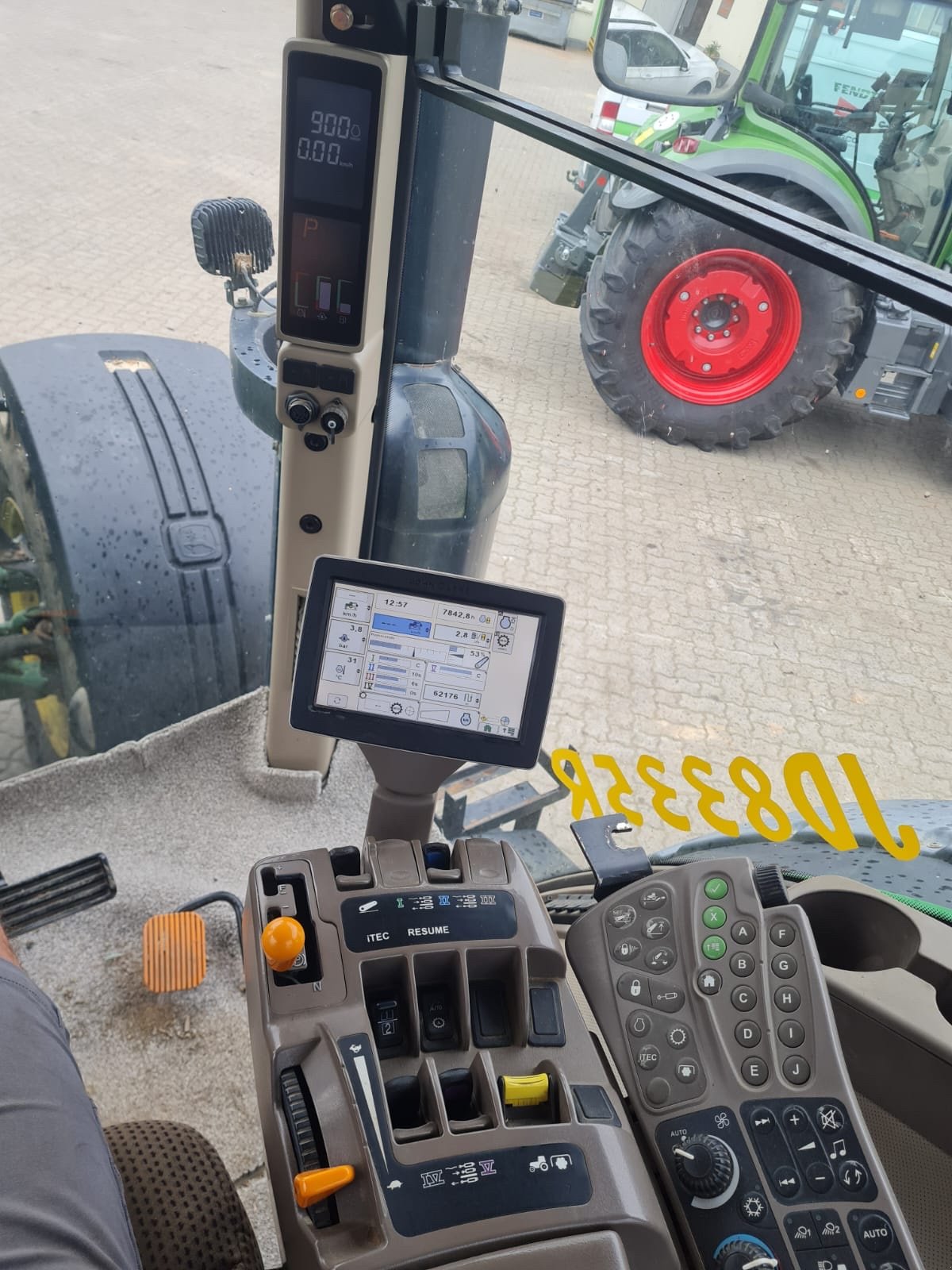 Traktor del tipo John Deere 8335 R, Gebrauchtmaschine en Thürkow (Imagen 7)