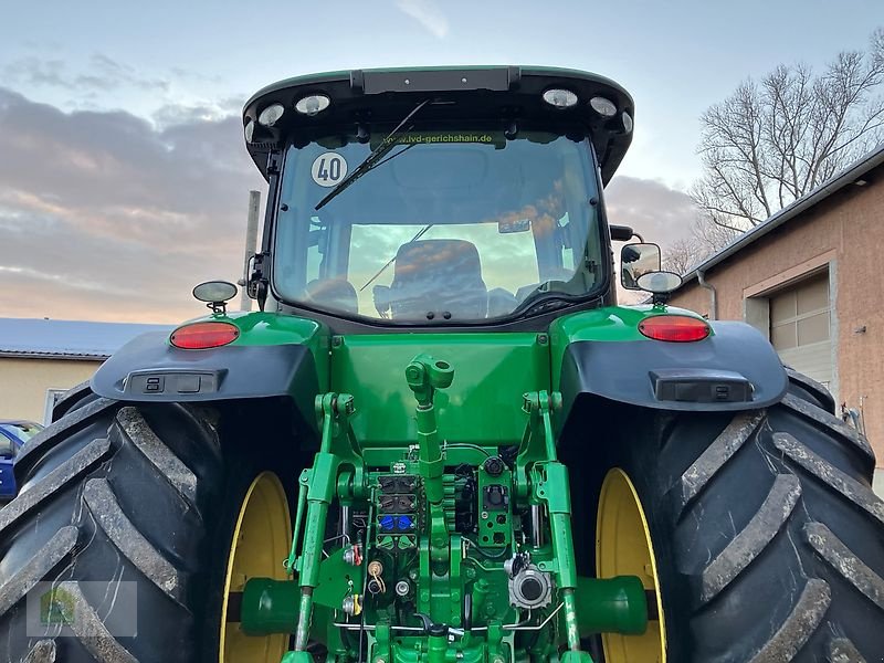 Traktor typu John Deere 8335R *Powr Shift*, Gebrauchtmaschine v Salsitz (Obrázek 13)