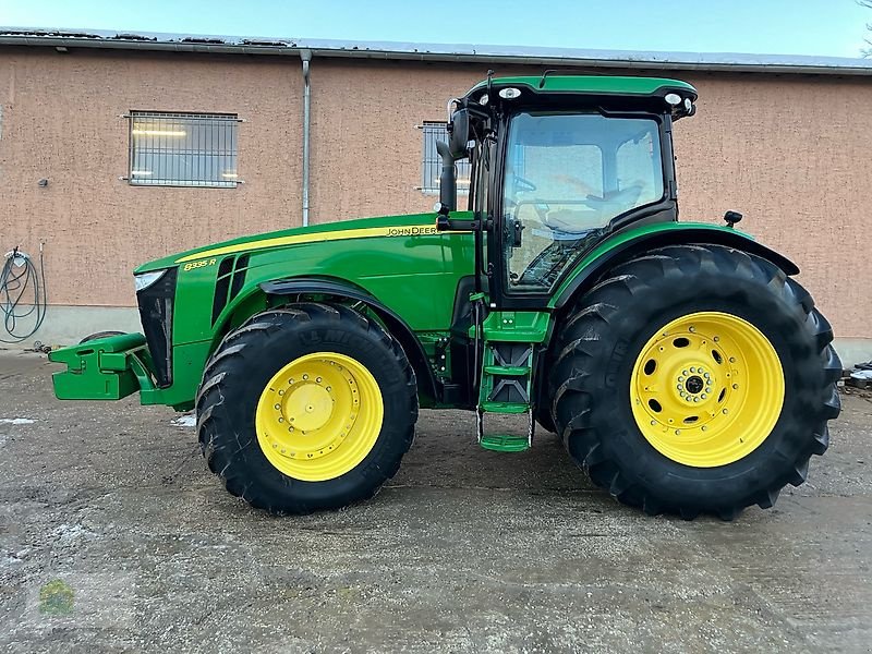 Traktor typu John Deere 8335R *Powr Shift*, Gebrauchtmaschine v Salsitz (Obrázek 3)