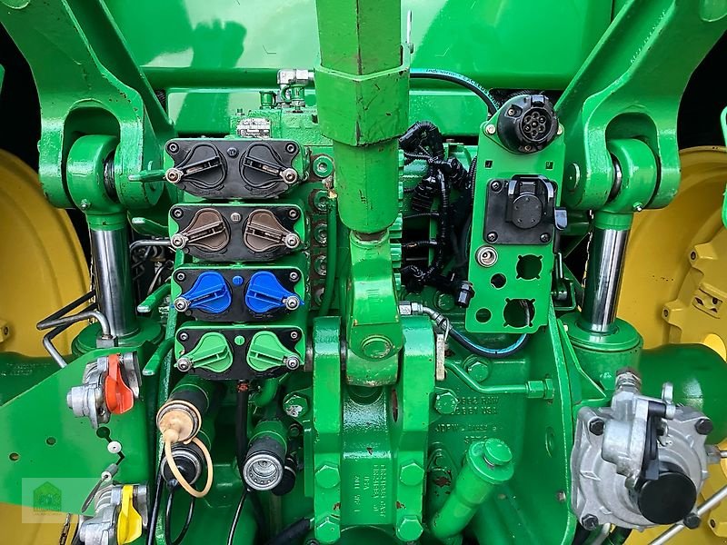 Traktor typu John Deere 8335R *Powr Shift*, Gebrauchtmaschine v Salsitz (Obrázek 20)