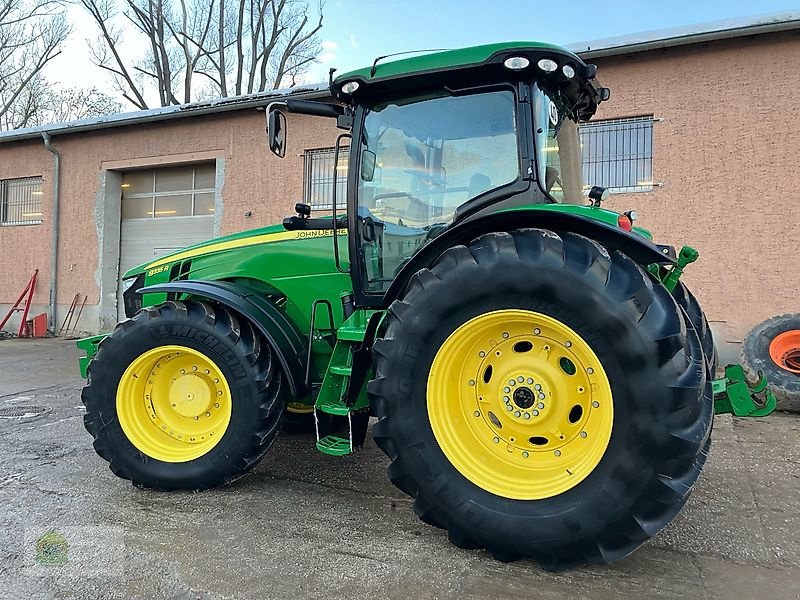 Traktor typu John Deere 8335R *Powr Shift*, Gebrauchtmaschine v Salsitz (Obrázek 12)