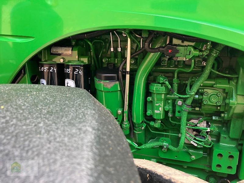 Traktor van het type John Deere 8335R Powr Shift *Motor und Räder neu*, Gebrauchtmaschine in Salsitz (Foto 15)