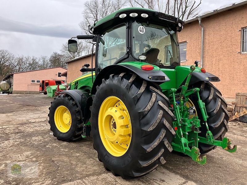 Traktor typu John Deere 8335R Powr Shift  *Sonderpreis*, Gebrauchtmaschine v Salsitz (Obrázok 10)