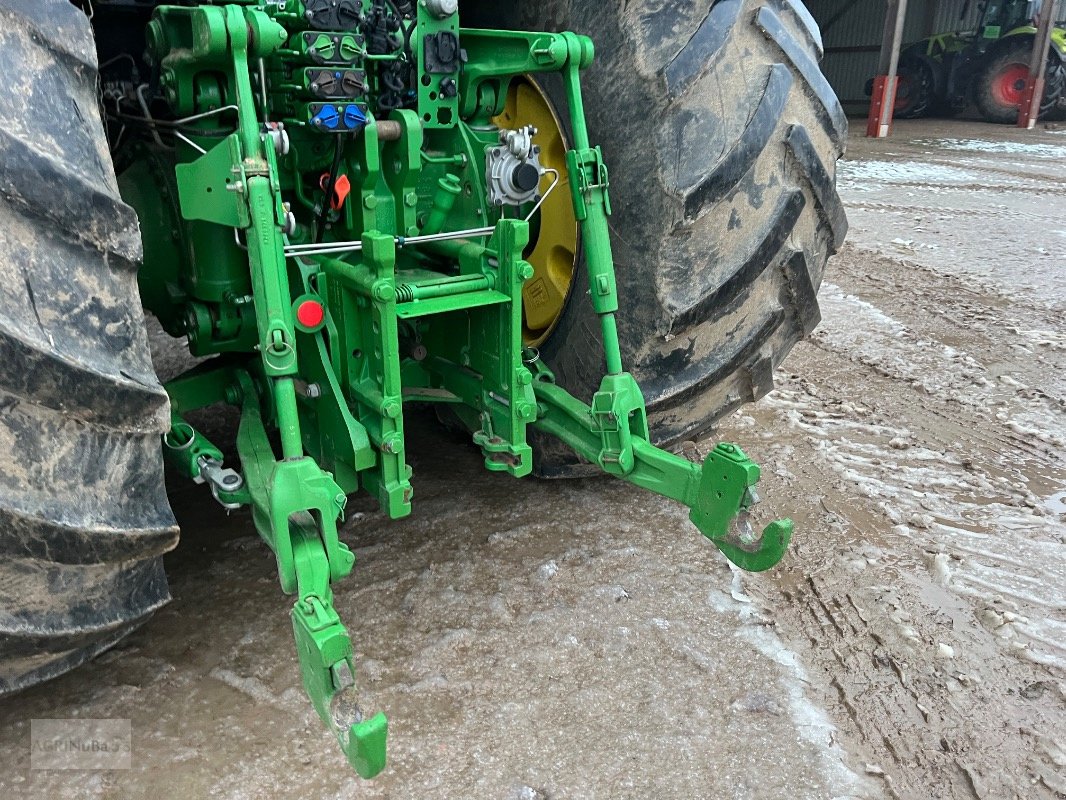 Traktor tip John Deere 8335R PowrShift, Gebrauchtmaschine in Prenzlau (Poză 9)