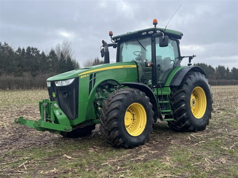 Traktor of the type John Deere 8335R, Gebrauchtmaschine in Tønder (Picture 1)