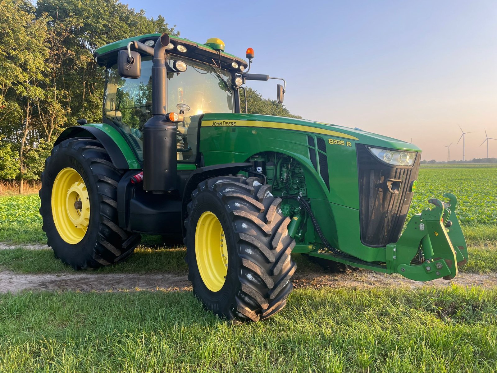 Traktor Türe ait John Deere 8335R, Gebrauchtmaschine içinde Dinklage (resim 4)