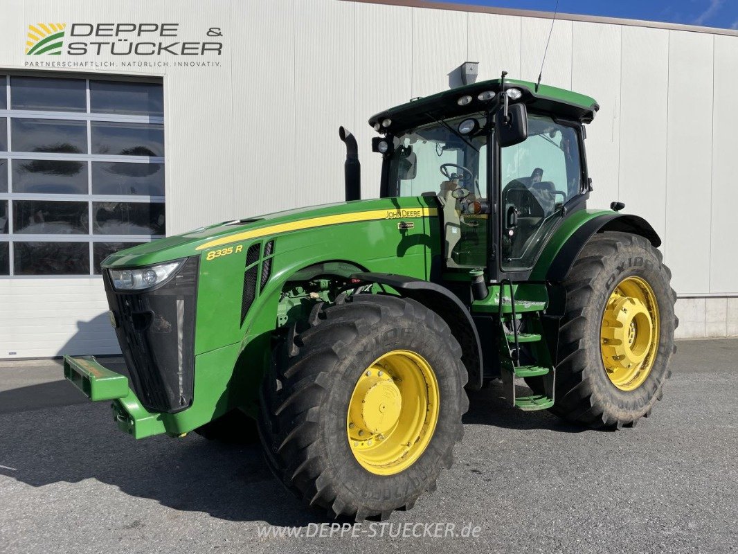 Traktor от тип John Deere 8335R, Gebrauchtmaschine в Rietberg (Снимка 1)