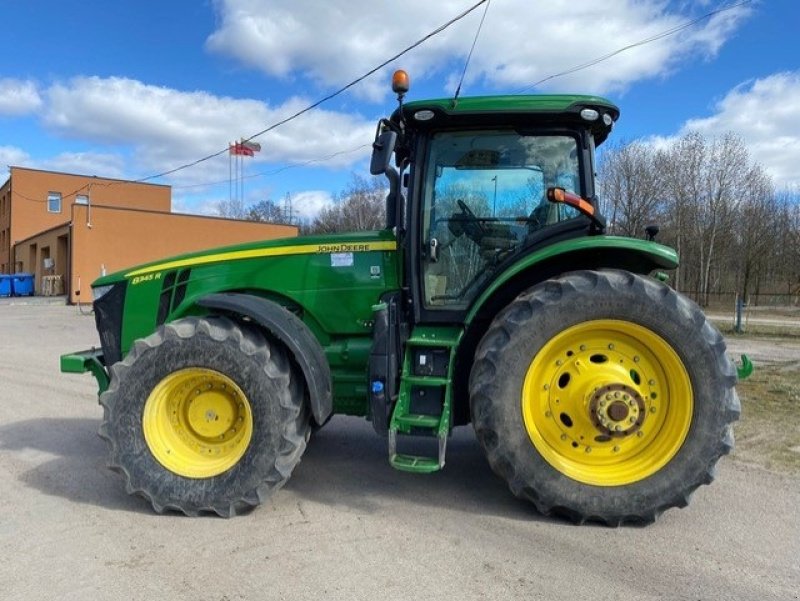 Traktor typu John Deere 8345R SOLGT!!! E23. GPS. Auto steer aktiveret. Front lift. Hitch krog. Affjedret foraksel. Mange på lager., Gebrauchtmaschine v Kolding (Obrázek 8)