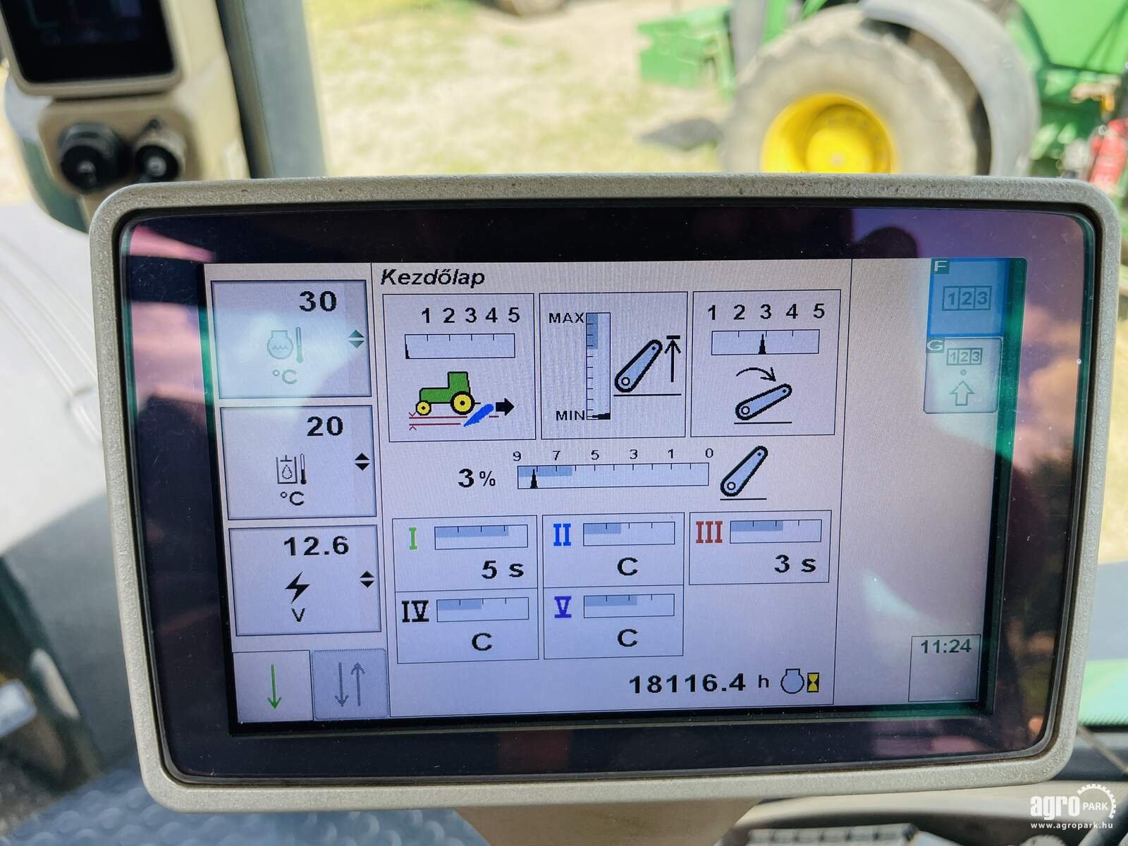 Traktor Türe ait John Deere 8345R, Gebrauchtmaschine içinde Csengele (resim 11)