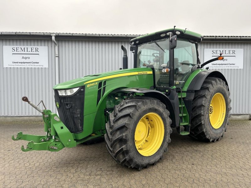 Traktor от тип John Deere 8345R, Gebrauchtmaschine в Bramming