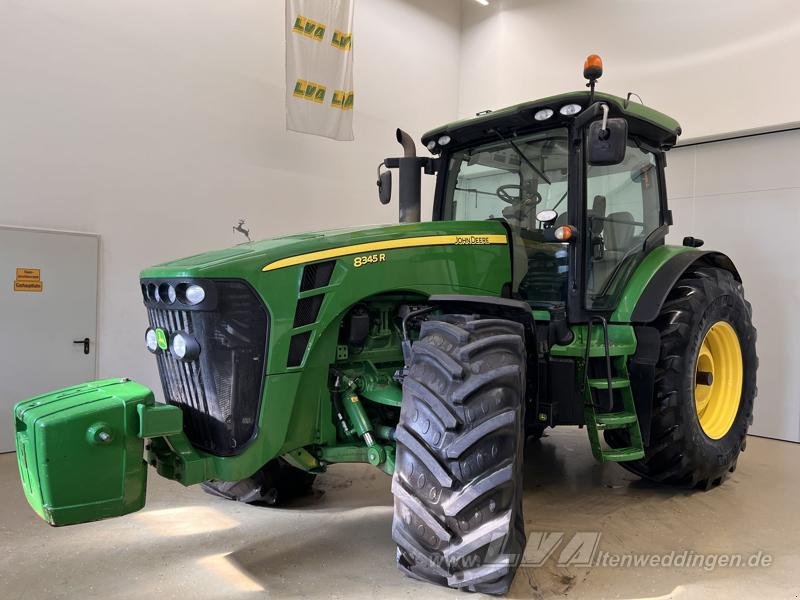 Traktor типа John Deere 8345R, Gebrauchtmaschine в Sülzetal OT Altenweddingen (Фотография 1)