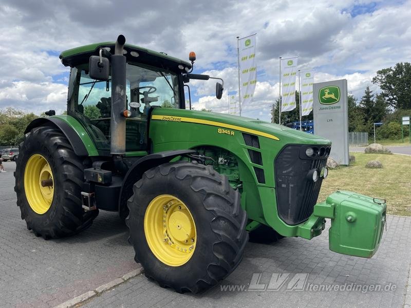 Traktor типа John Deere 8345R, Gebrauchtmaschine в Sülzetal OT Altenweddingen (Фотография 1)