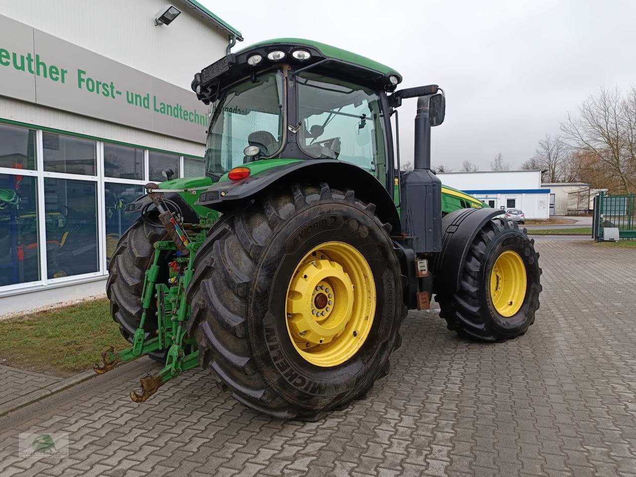 Traktor of the type John Deere 8360R - neuer Rumpfmotor, Gebrauchtmaschine in Triebes (Picture 2)