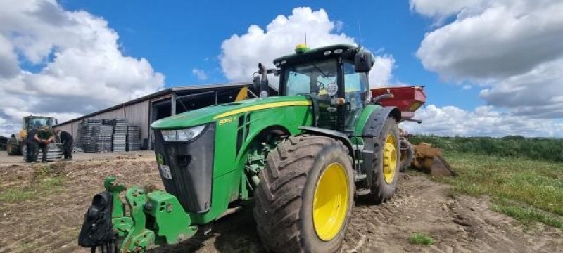 Traktor des Typs John Deere 8360R, Gebrauchtmaschine in Videbæk (Bild 2)