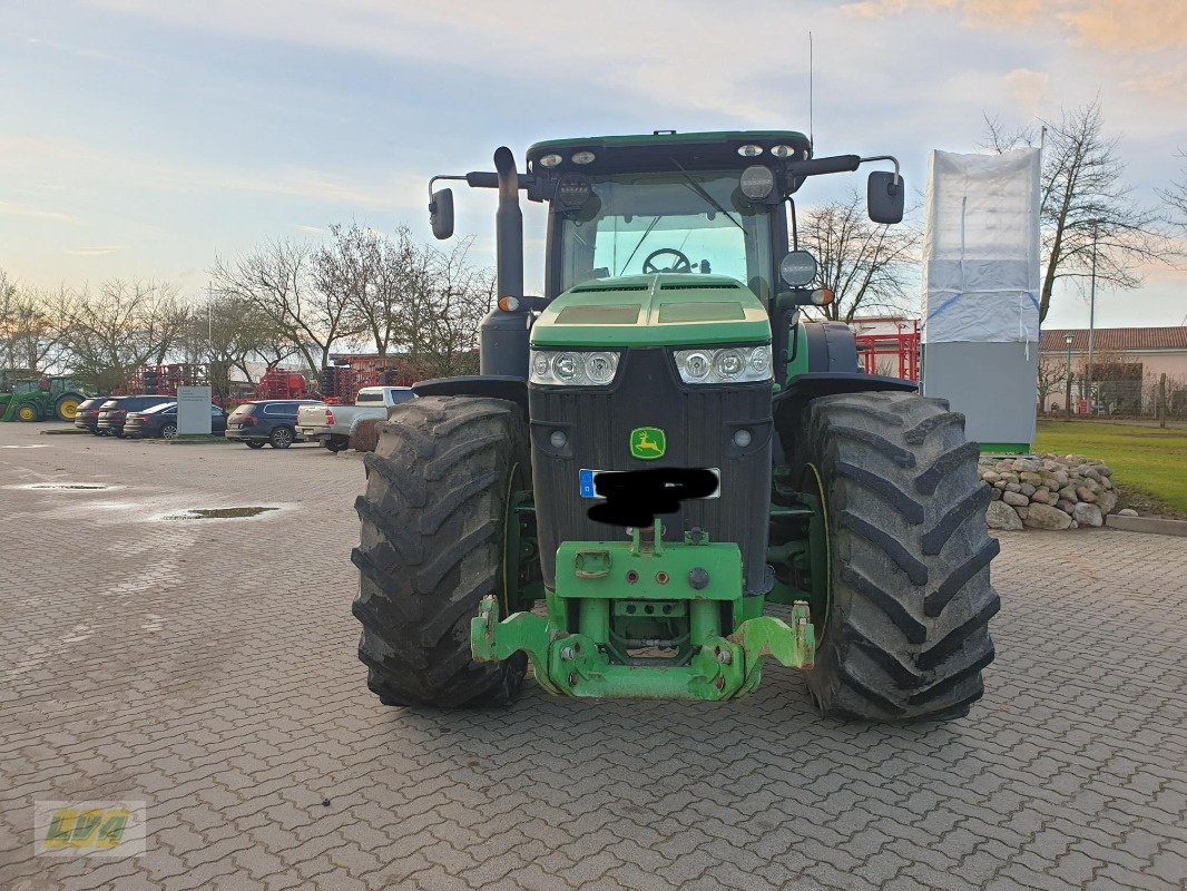 Traktor типа John Deere 8360R, Gebrauchtmaschine в Schenkenberg (Фотография 2)