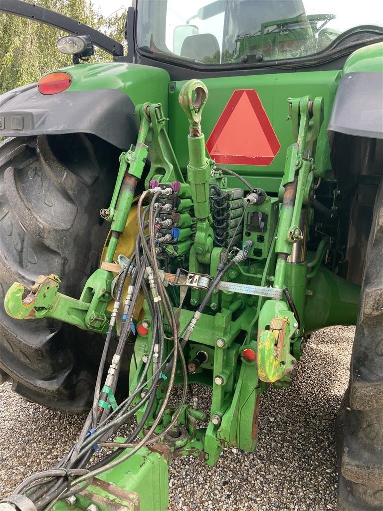 Traktor des Typs John Deere 8360R, Gebrauchtmaschine in Hårlev (Bild 4)