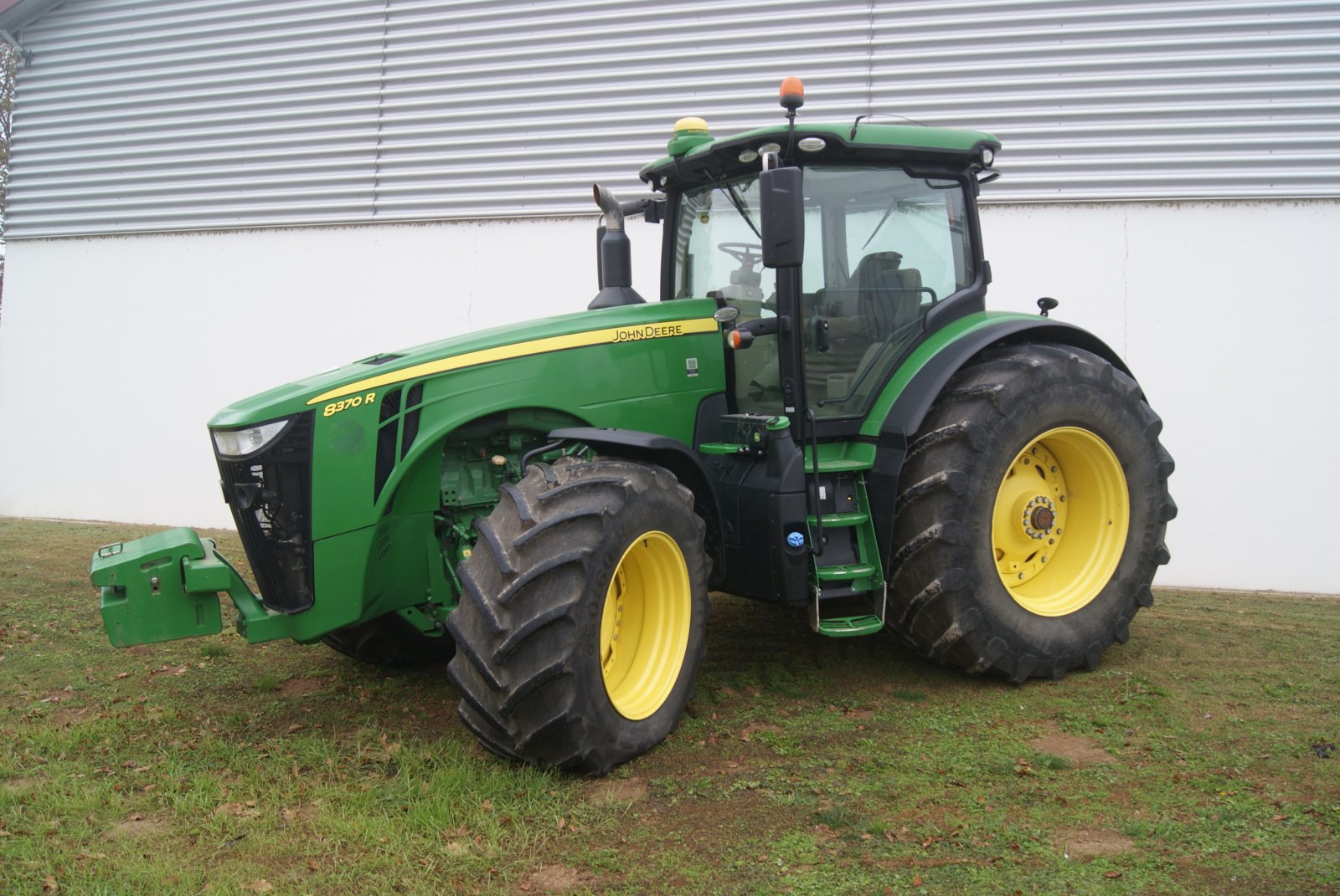 Traktor typu John Deere 8370 R 5.029 Bh 370 PS, Gebrauchtmaschine v Lengyeltóti (Obrázek 1)