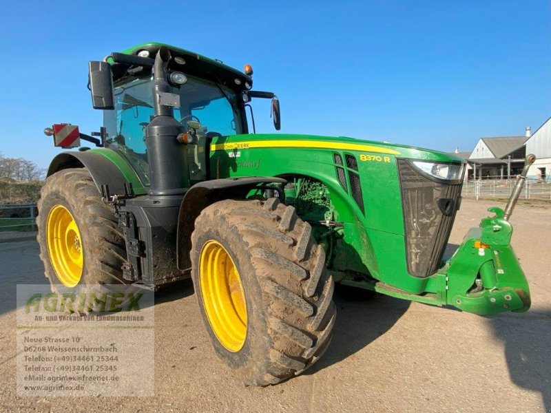 Traktor of the type John Deere 8370 R, Gebrauchtmaschine in Weißenschirmbach