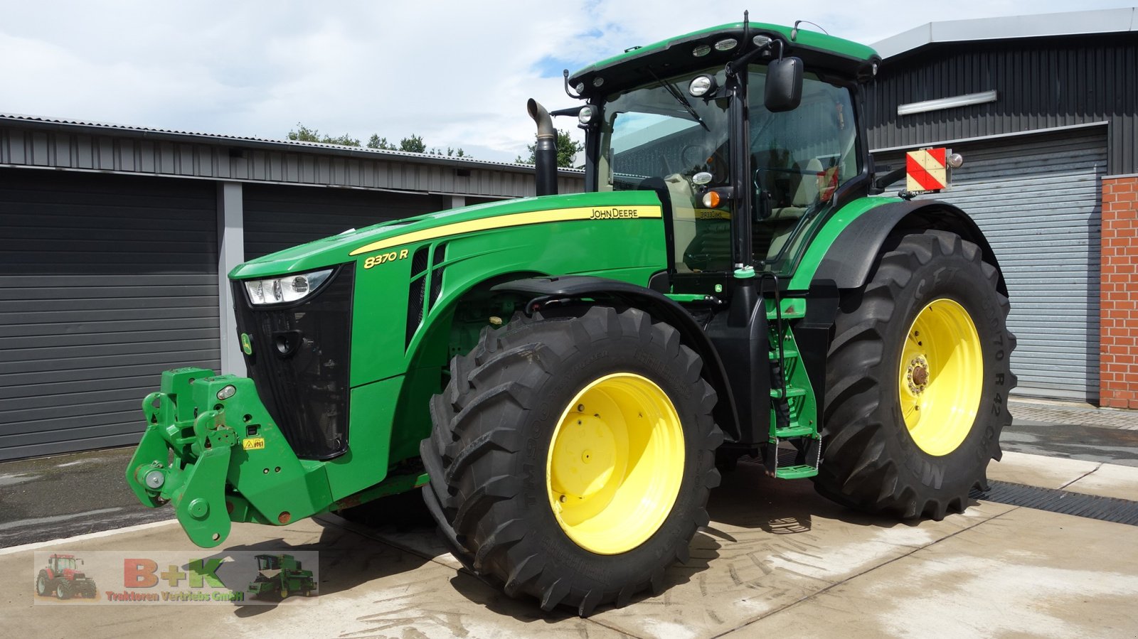 Traktor typu John Deere 8370 R, Gebrauchtmaschine w Kettenkamp (Zdjęcie 1)