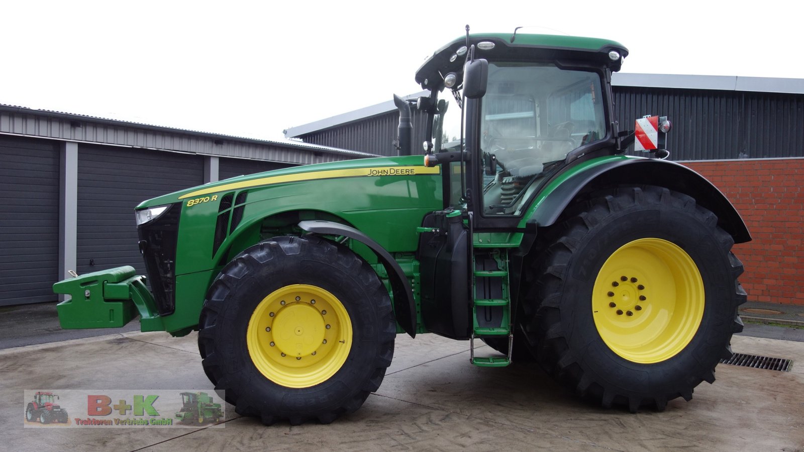 Traktor Türe ait John Deere 8370 R, Gebrauchtmaschine içinde Kettenkamp (resim 2)