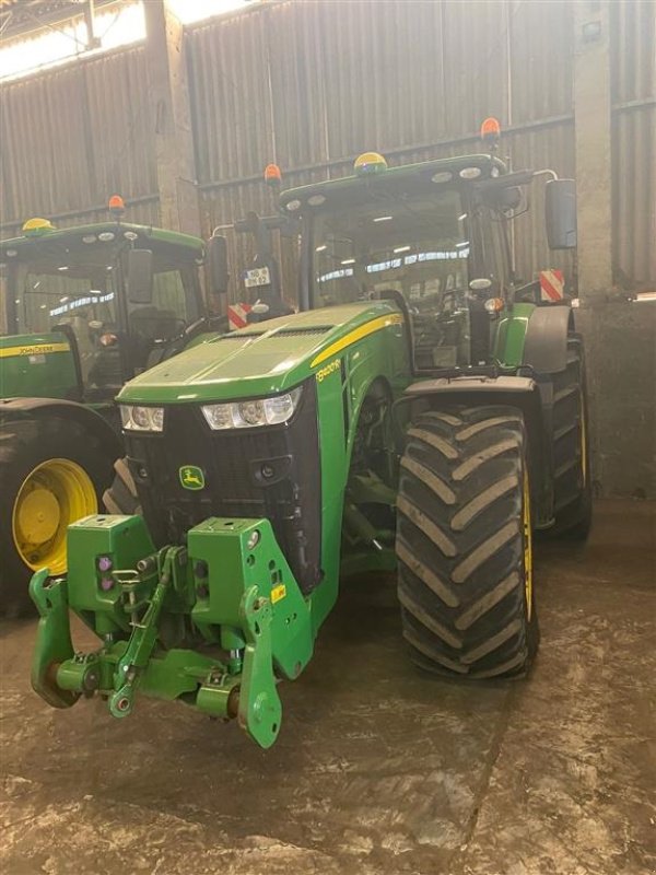 Traktor za tip John Deere 8370R 2020. E23. Starfire GPS. Premium Edition. Front lift. Alle service passet hos John Deere. Ring til Ulrik på 40255544. Jeg snakker Jysk., Gebrauchtmaschine u Kolding (Slika 8)