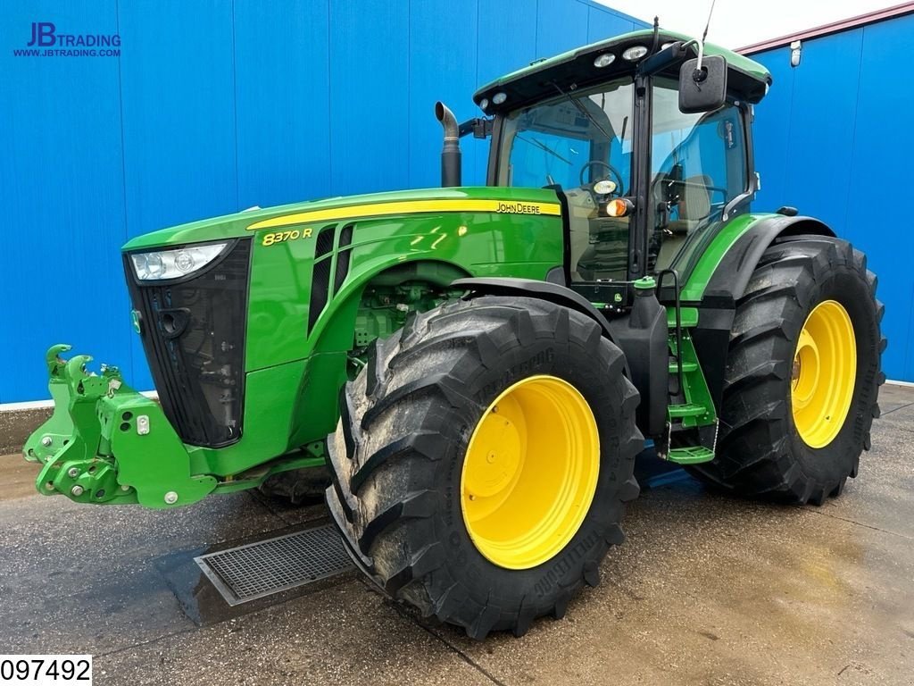 Traktor du type John Deere 8370R 4x4, 272 kW, 4.544 Hours, Gebrauchtmaschine en Ede (Photo 1)